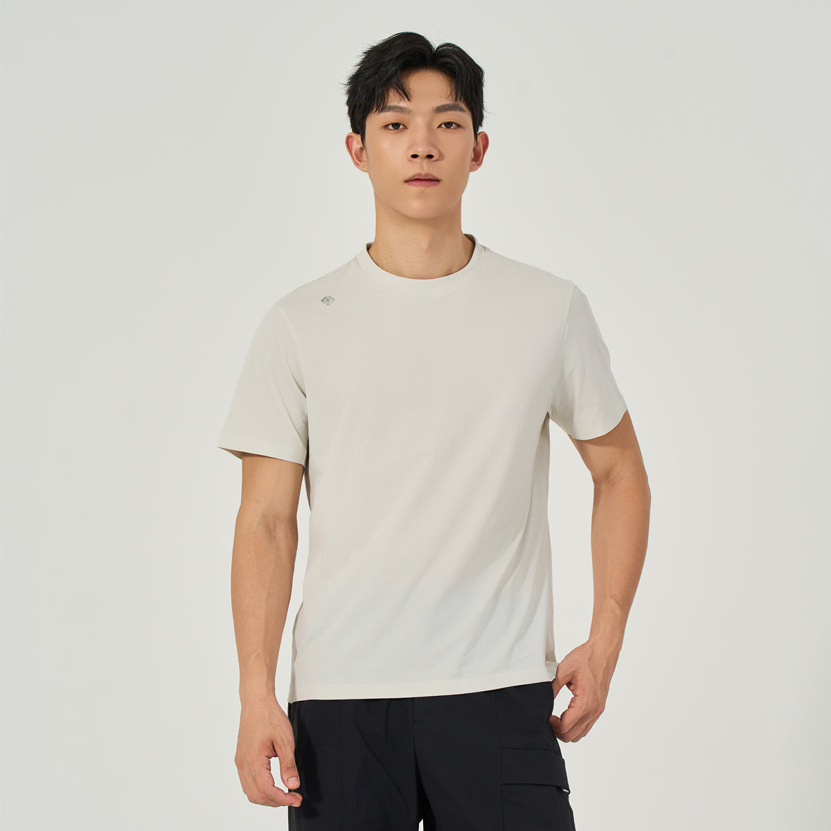 Humtto Men's Essential Performance T-Shirt