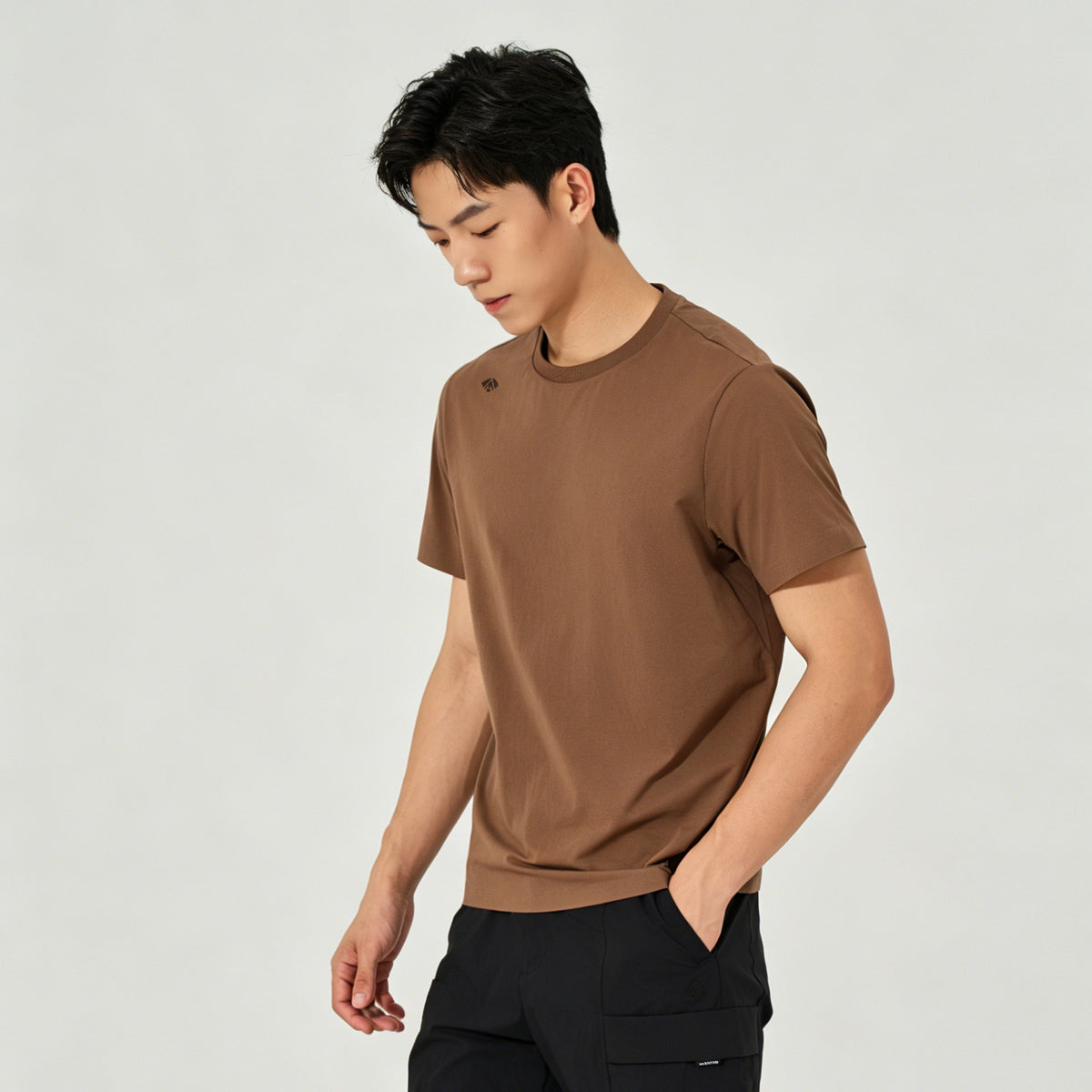 Humtto Men's Essential Performance T-Shirt
